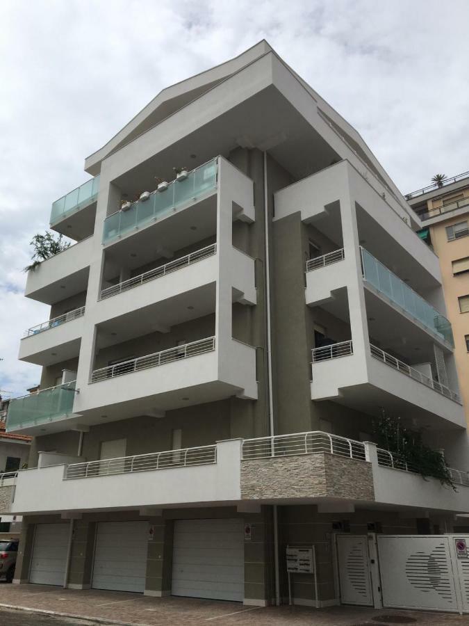 Appartamento Acquamarina San Benedetto del Tronto Extérieur photo